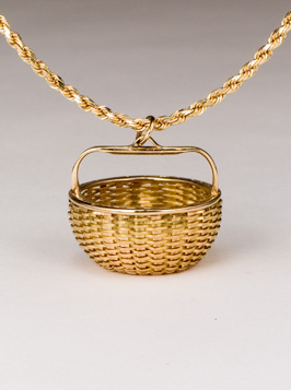 Miniature Maine Potato Basket pendant in gold